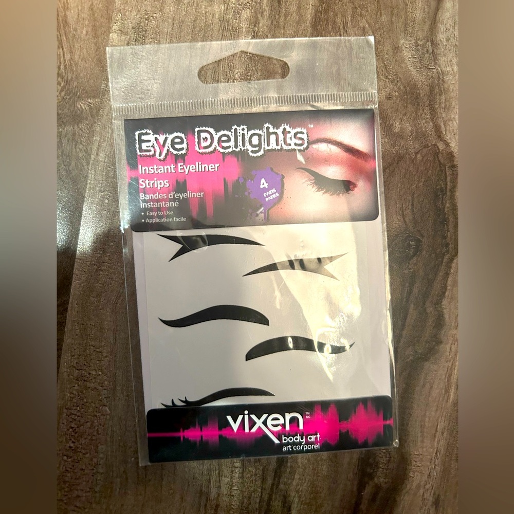 Instant eyeliner strips